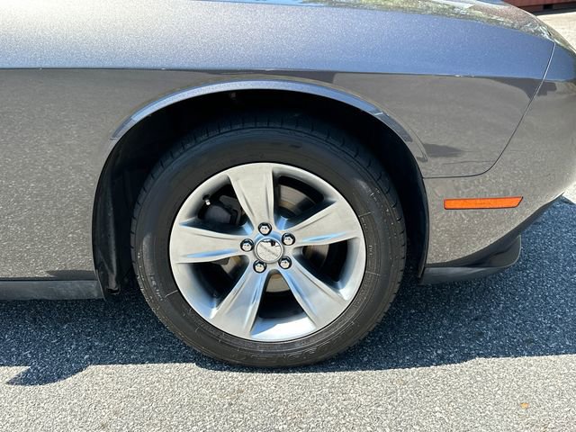 Used 2020 Dodge Challenger SXT RWD image 12