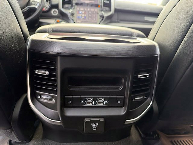 Used 2024 RAM 1500 Laramie AWD/4WD image 22