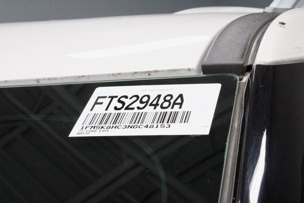 Certified 2022 Ford Explorer Platinum w/ Equipment Group 601A image 38