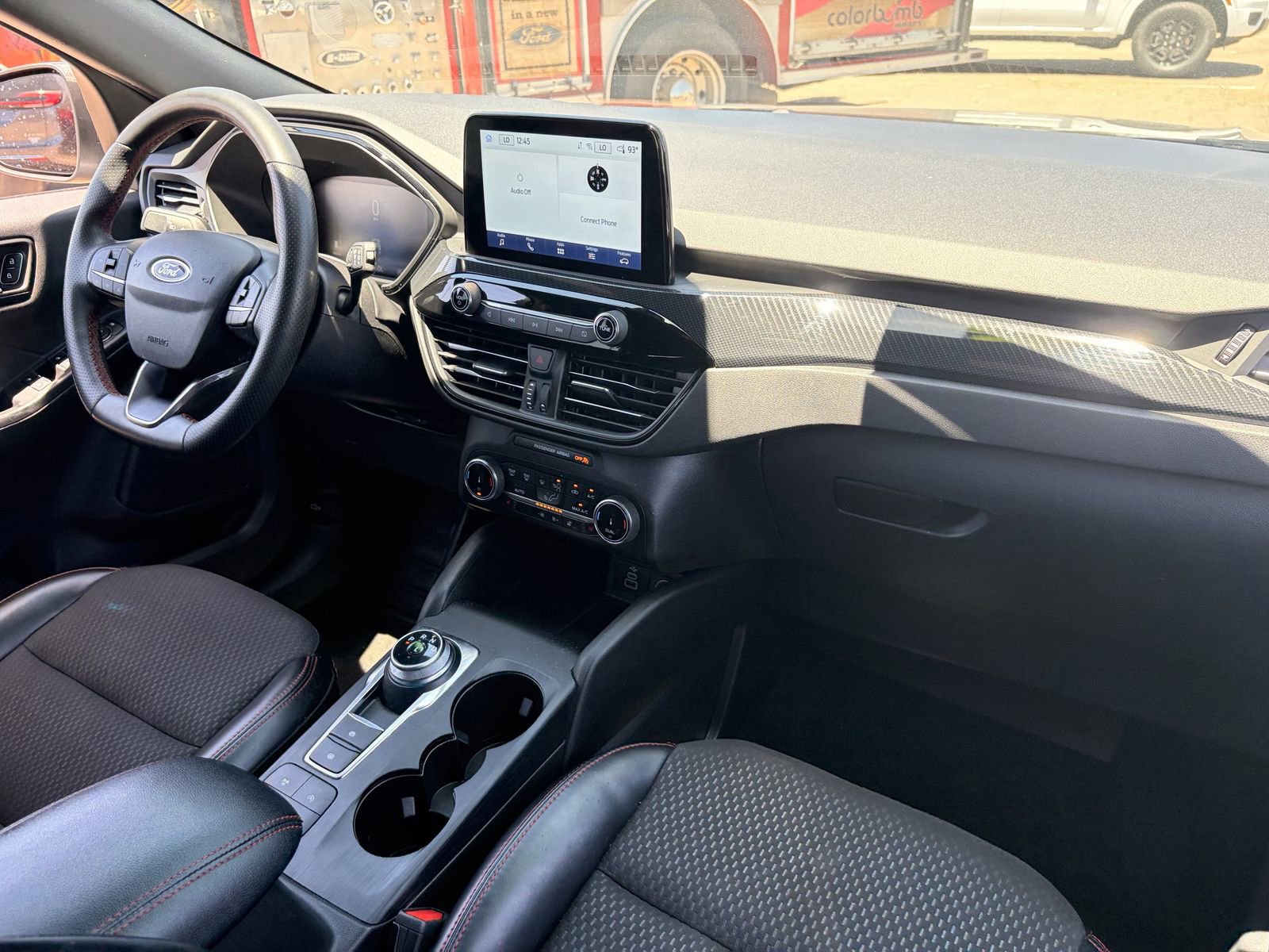Certified 2024 Ford Escape ST-Line AWD/4WD image 12