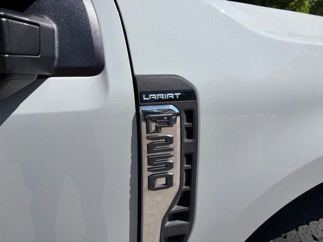Certified 2025 Ford F250 Lariat AWD/4WD image 16