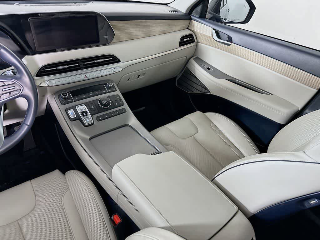 Used 2022 Hyundai Palisade Limited FWD image 11