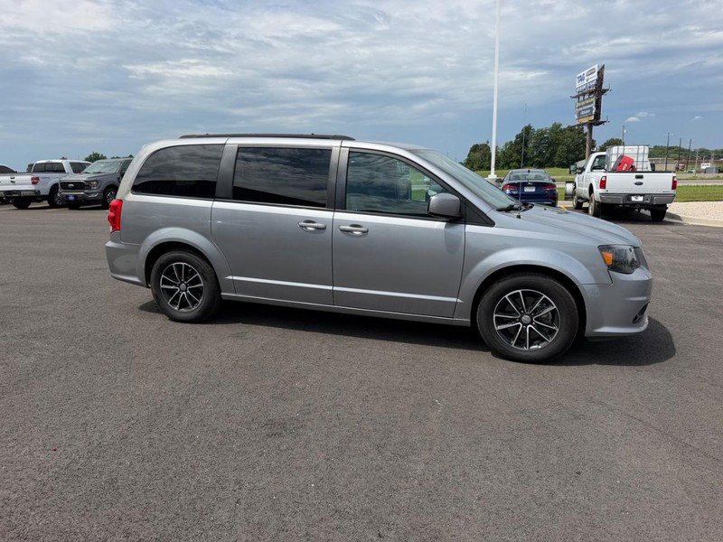 Used 2019 Dodge Grand Caravan GT FWD image 4