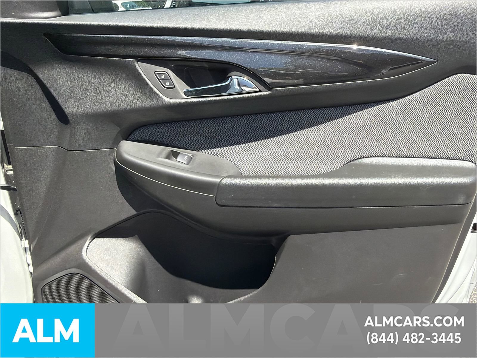 Used 2026 Chevrolet TrailBlazer LT w/ LT Cold Weather Package FWD image 16