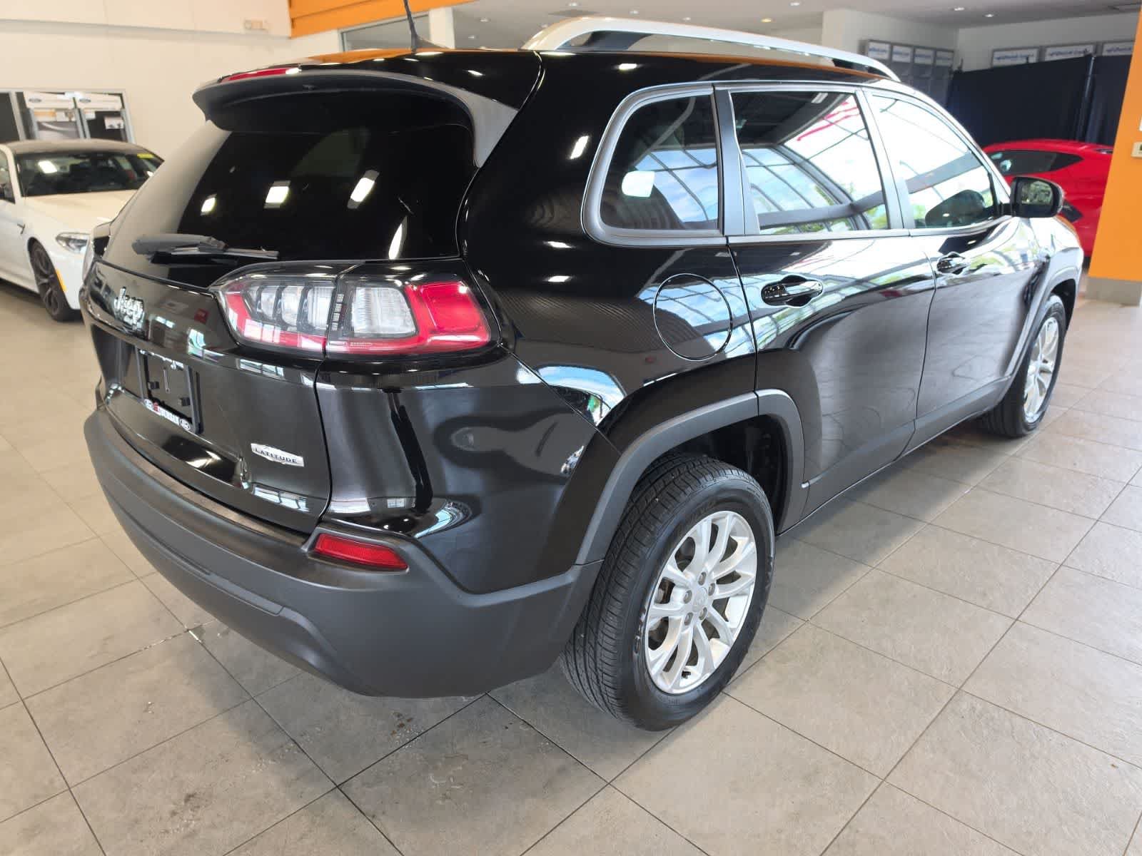 Used 2021 Jeep Cherokee Latitude FWD image 7