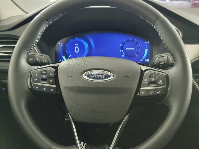 Certified 2022 Ford Escape Titanium w/ Class II Trailer Tow Package AWD/4WD image 26