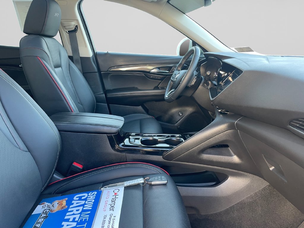 Used 2023 Buick Envision Essence w/ Sport Touring Package AWD/4WD image 11