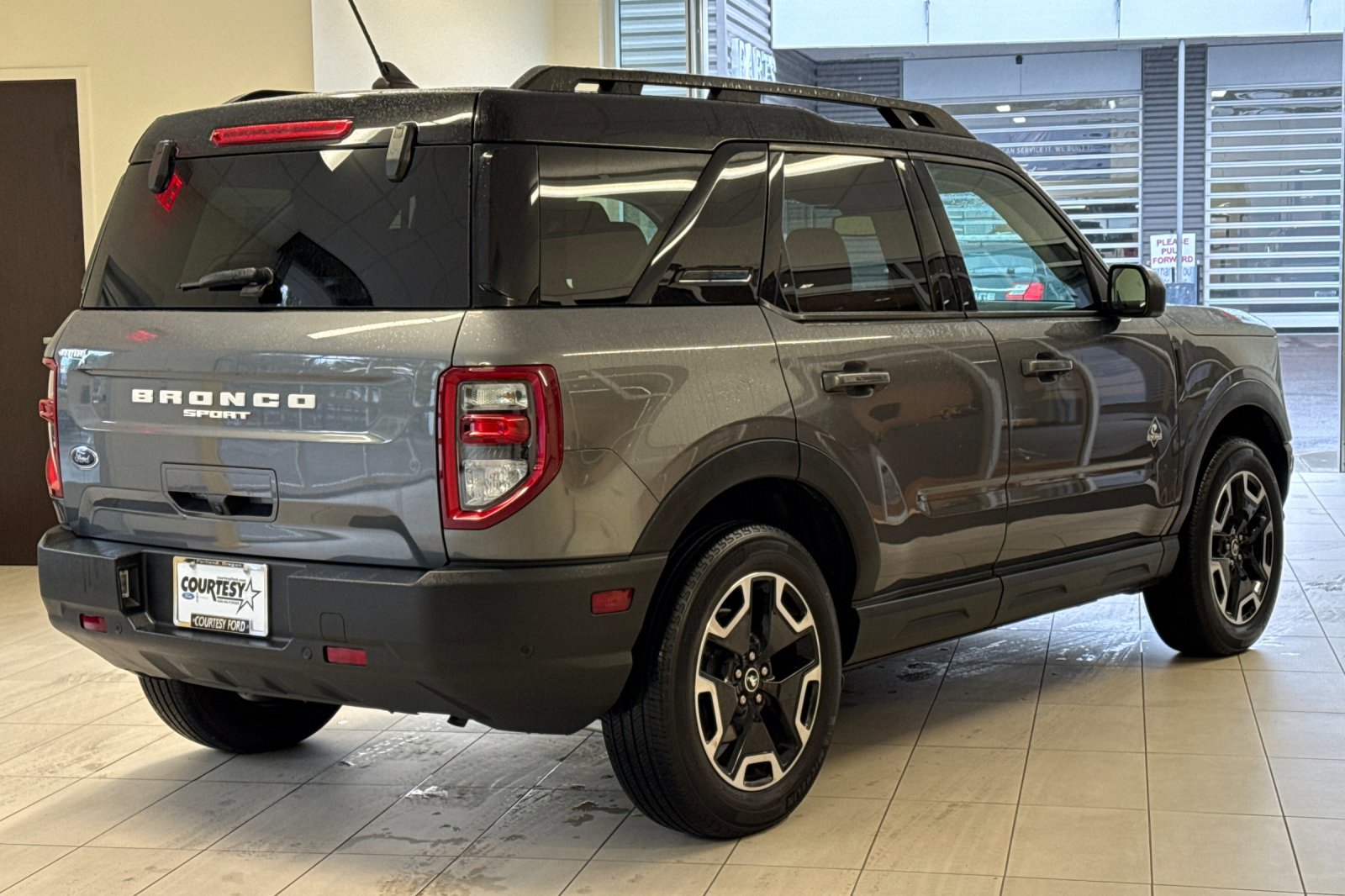 Certified 2022 Ford Bronco Sport Outer Banks image 4