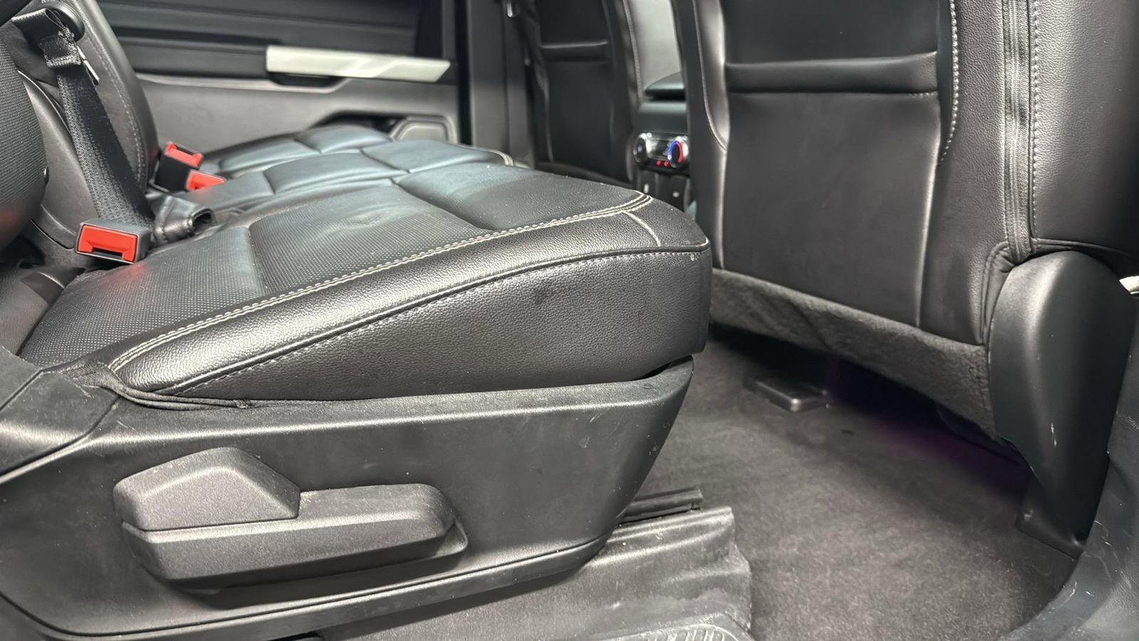 Certified 2022 Ford Explorer Limited image 27