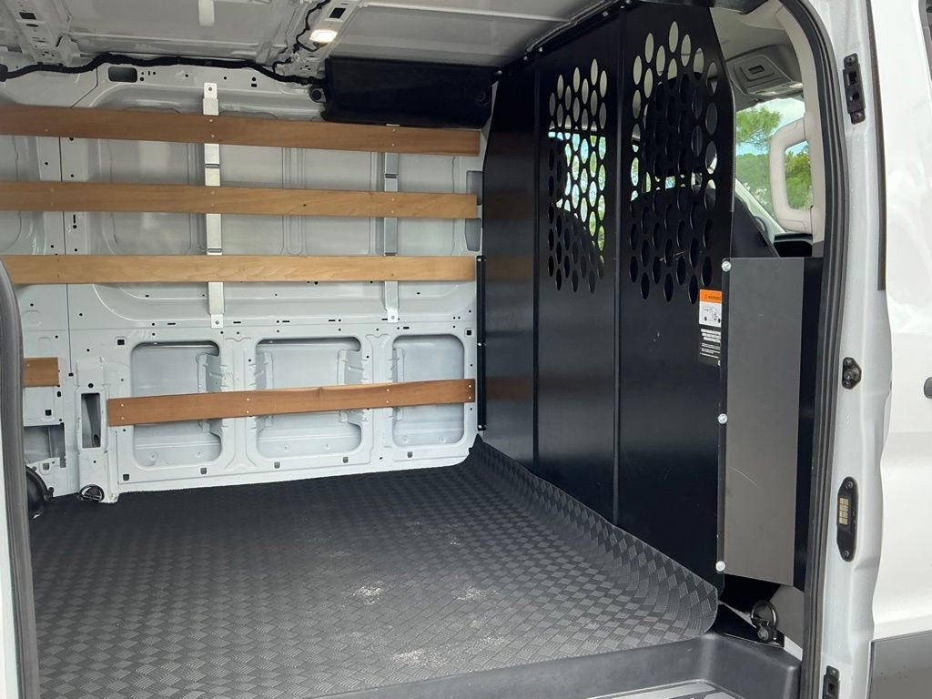 Certified 2025 Ford Transit 250 Low Roof w/ Exterior Upgrade Package RWD image 20