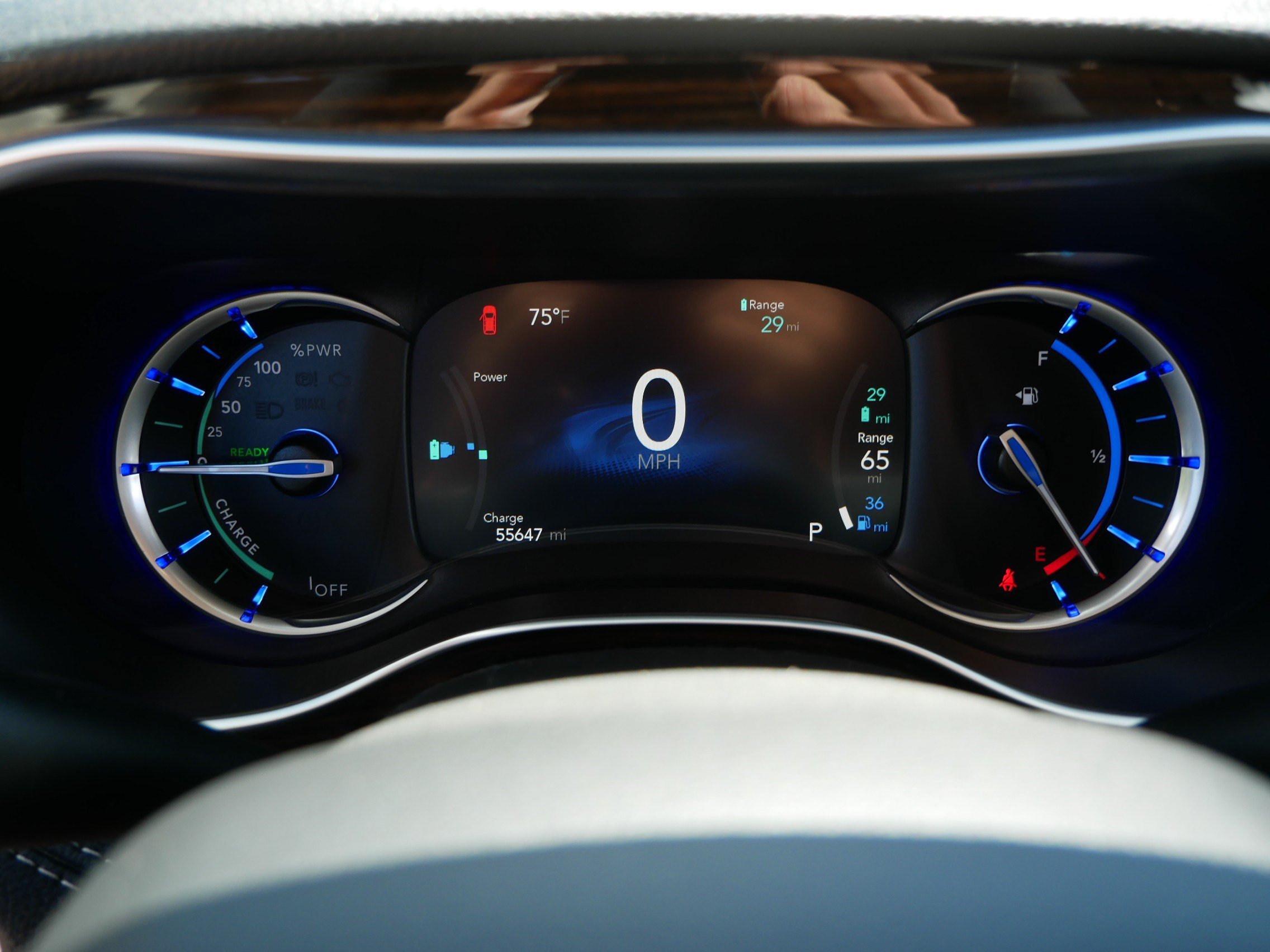 Used 2023 Chrysler Pacifica Limited FWD image 21