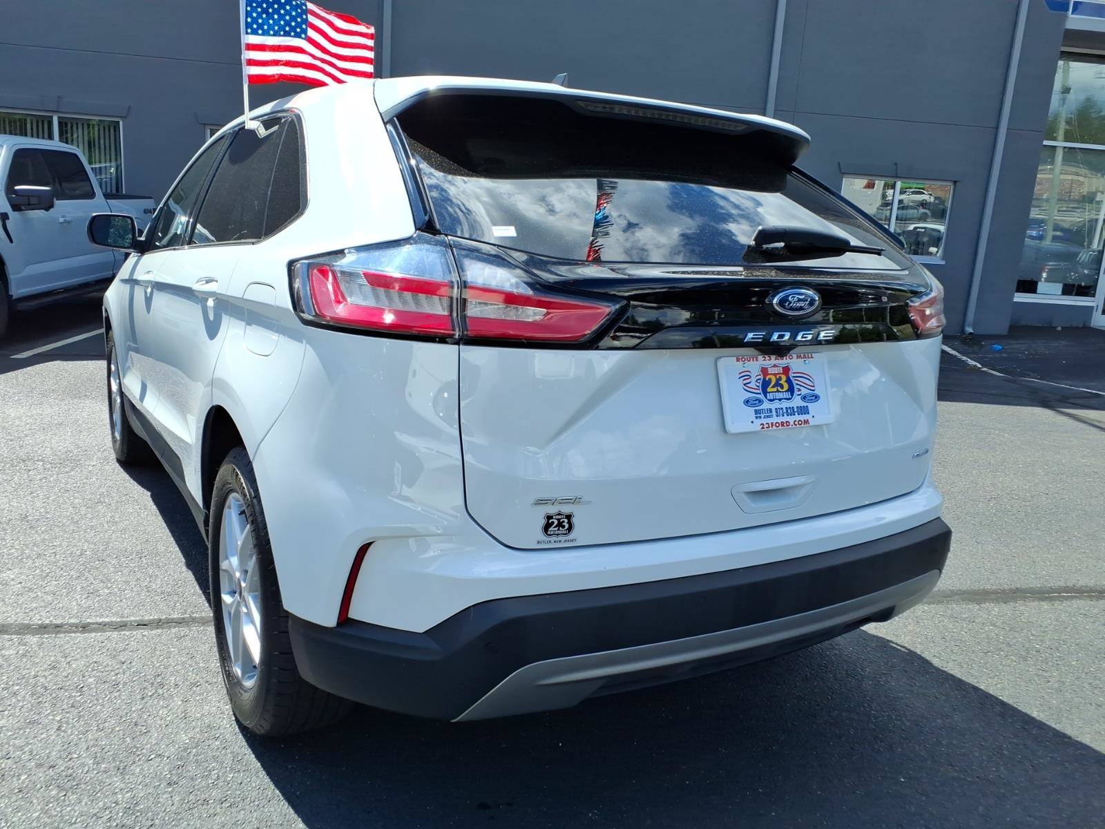 Certified 2023 Ford Edge SEL w/ Convenience Package AWD/4WD image 6