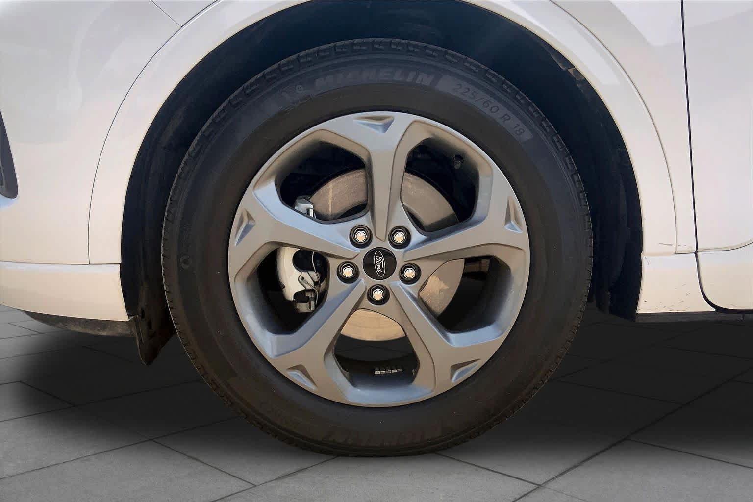 Certified 2023 Ford Escape ST-Line FWD image 11