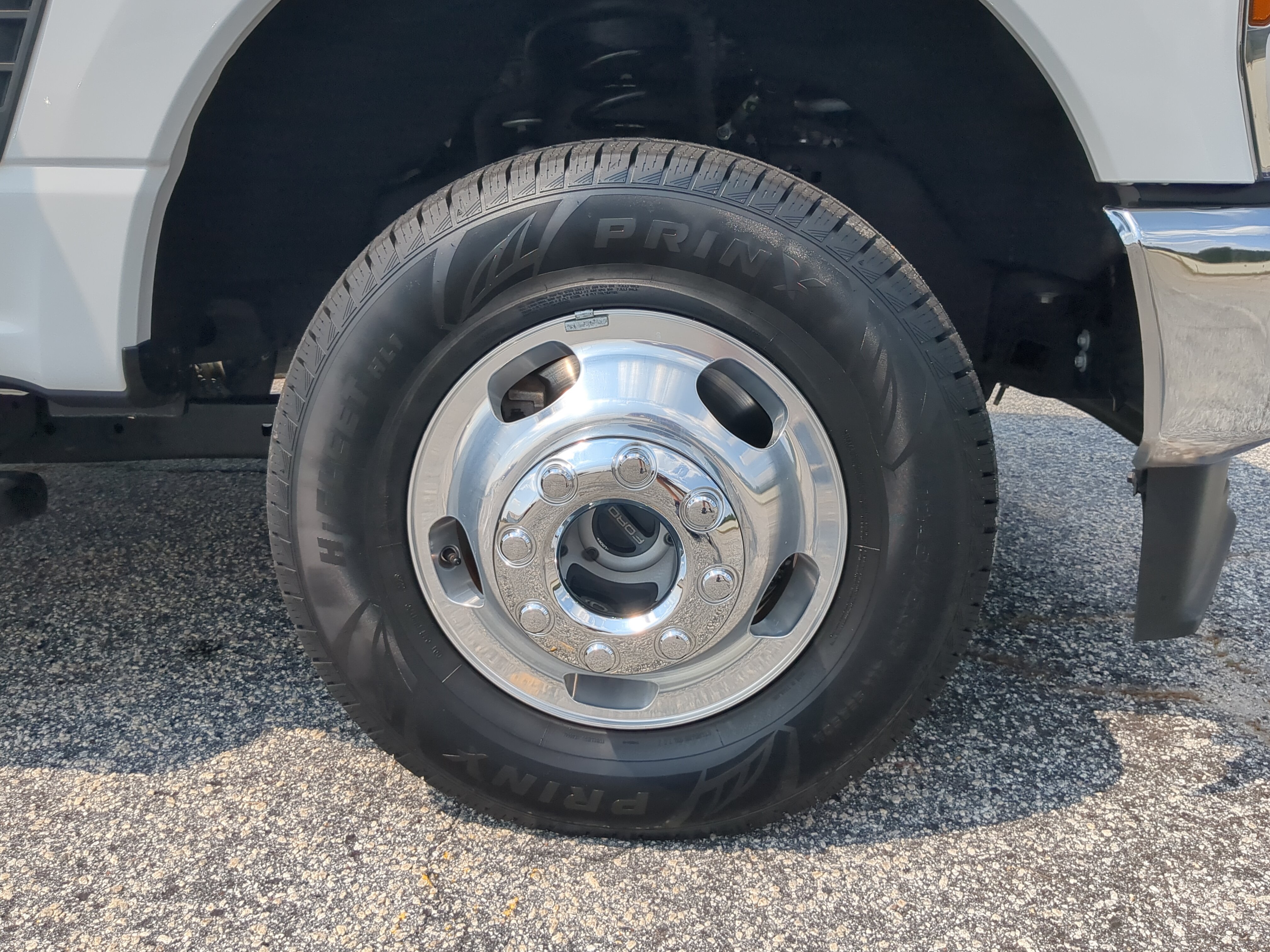 Certified 2025 Ford F350 XL w/ 360-Degree Camera Package AWD/4WD image 9