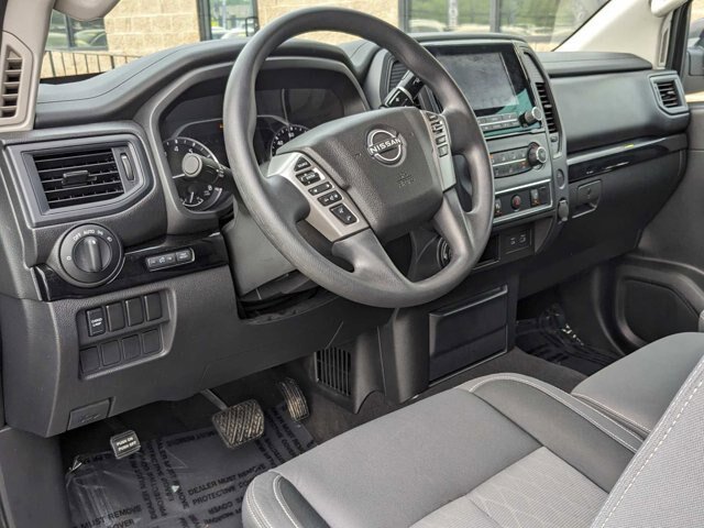 Used 2023 Nissan Titan SV AWD/4WD image 11