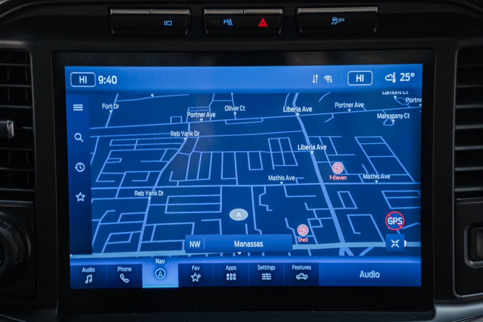 Certified 2022 Ford F150 Lariat w/ Equipment Group 502A High image 30