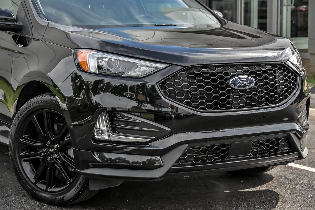 Certified 2023 Ford Edge ST-Line w/ Class II Trailer Tow Package AWD/4WD image 2