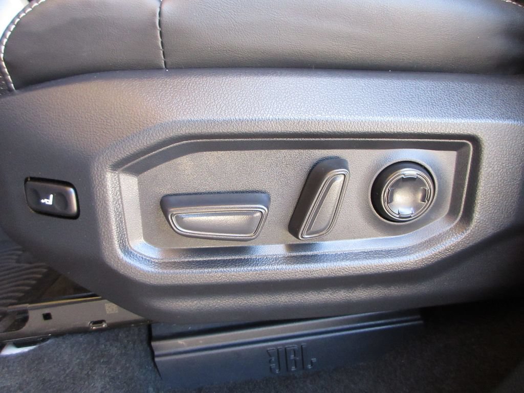 Used 2023 Toyota Sequoia Capstone AWD/4WD image 12