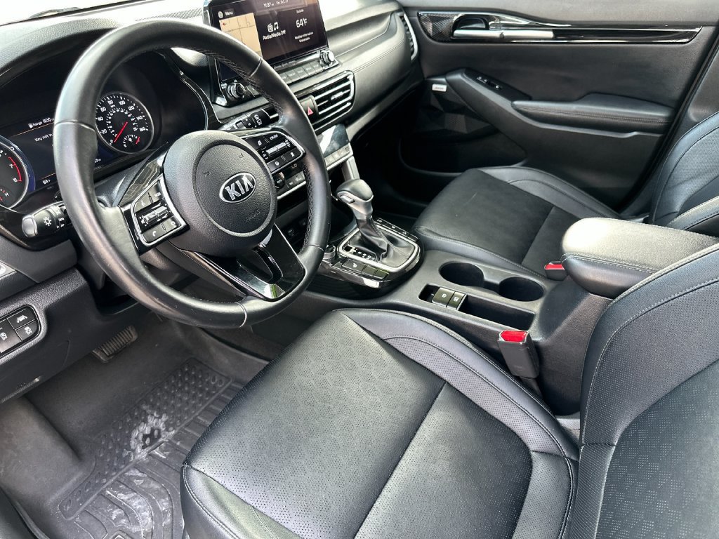 Used 2021 Kia Seltos SX w/ SX Sunroof Package AWD/4WD image 9