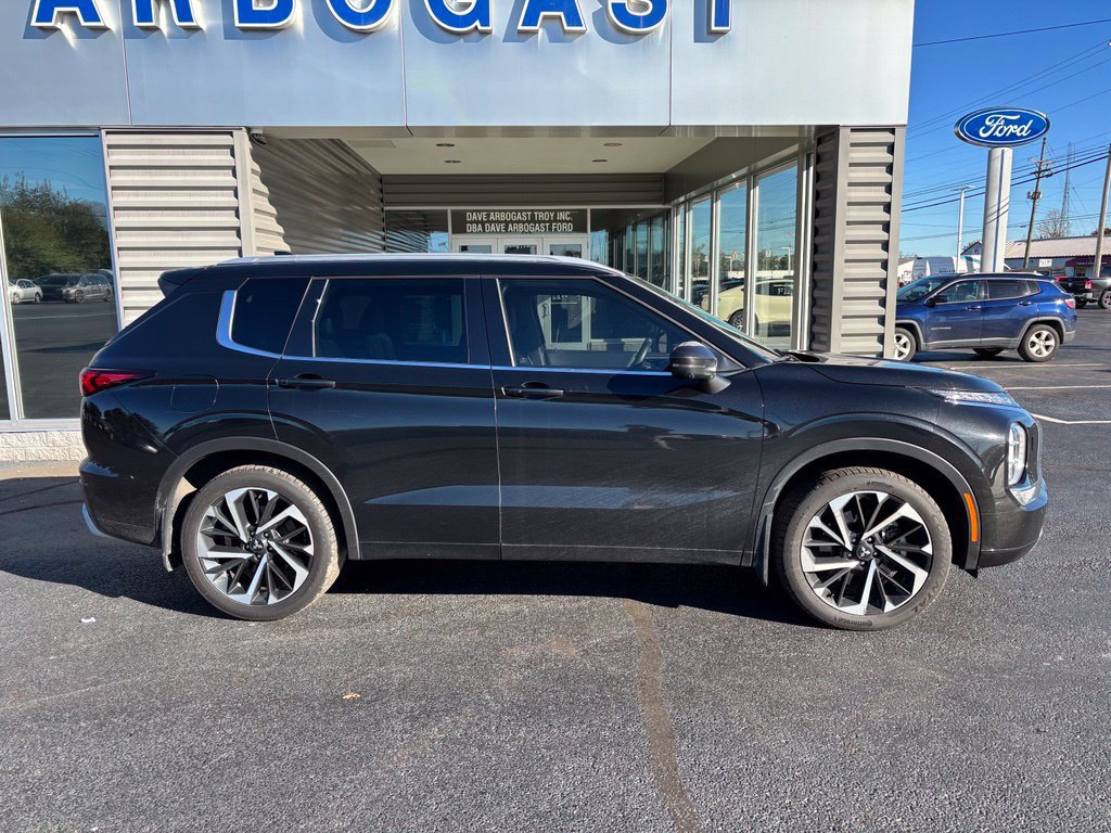 Used 2022 Mitsubishi Outlander SEL AWD/4WD image 4