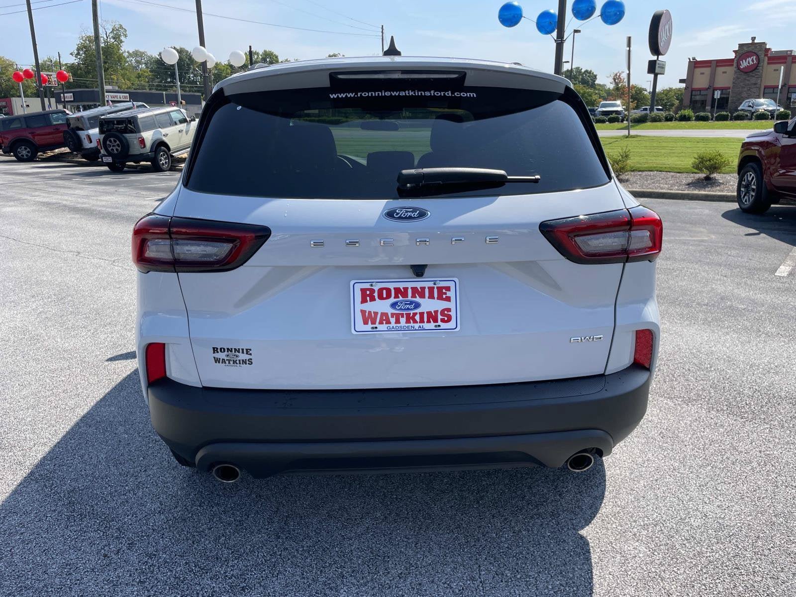 Certified 2025 Ford Escape ST-Line Select AWD/4WD image 5