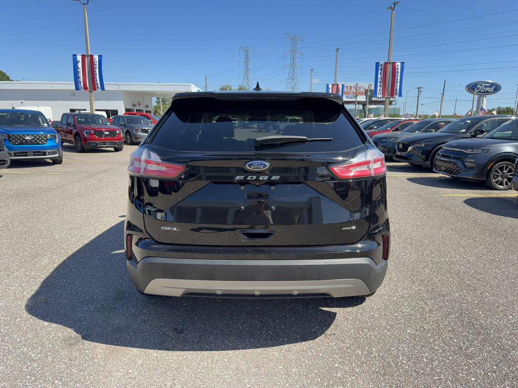 Certified 2023 Ford Edge SEL image 3
