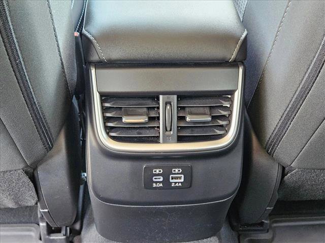 Used 2023 Subaru Outback Premium AWD/4WD image 18
