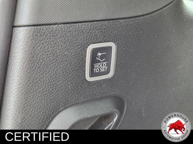 Used 2022 Jeep Wagoneer Series III w/ Rear Seat Video Group 1 AWD/4WD image 15