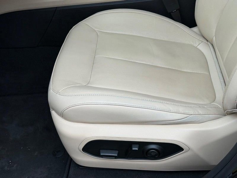 Used 2022 Jeep Grand Cherokee L Limited image 22