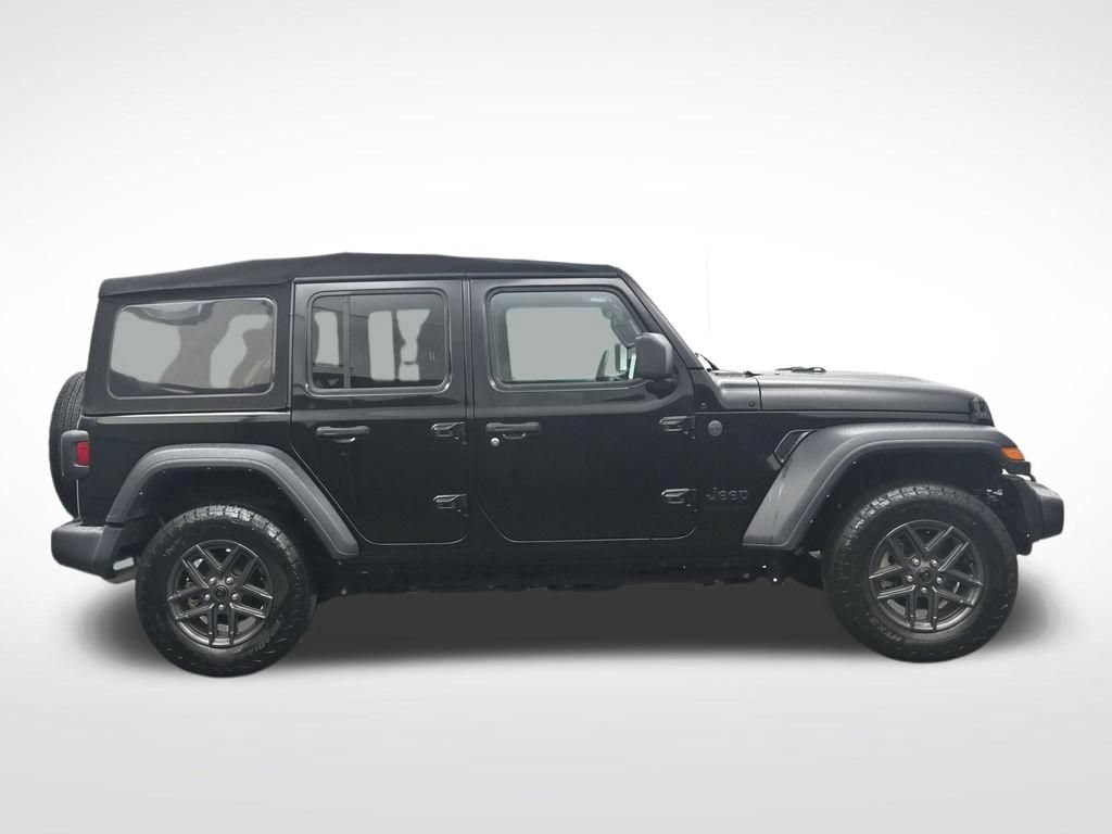 Used 2024 Jeep Wrangler Unlimited Sport AWD/4WD image 4