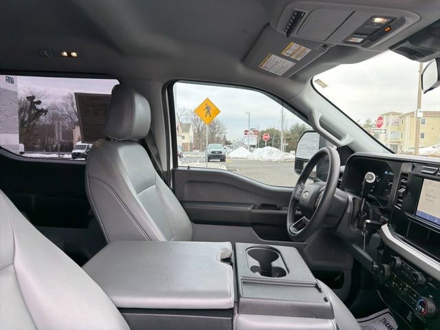 Certified 2024 Ford F250 XL w/ Snow Plow/Camper Package AWD/4WD image 40