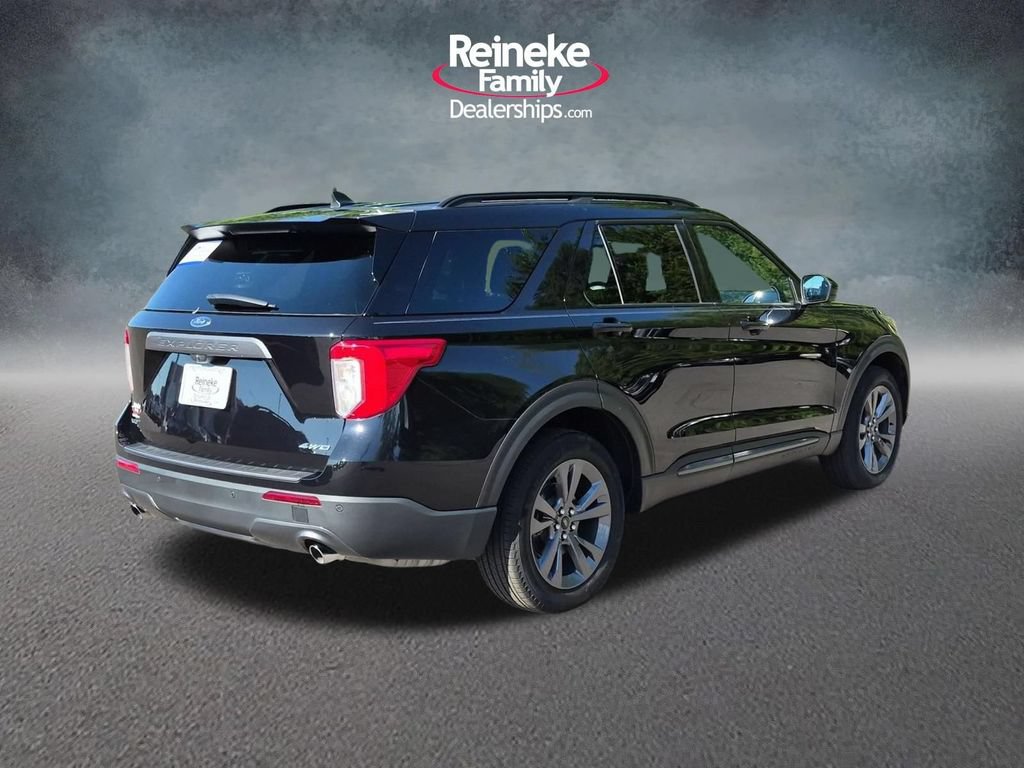 Certified 2023 Ford Explorer XLT w/ Equipment Group 202A AWD/4WD image 5