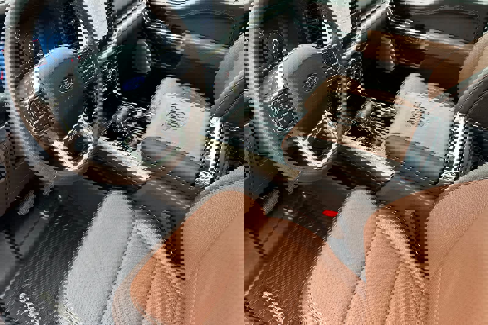 Certified 2025 Ford F150 King Ranch w/ FX4 Off-Road Package image 11