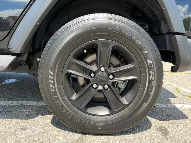 Used 2023 Jeep Wrangler Unlimited Sport AWD/4WD image 16