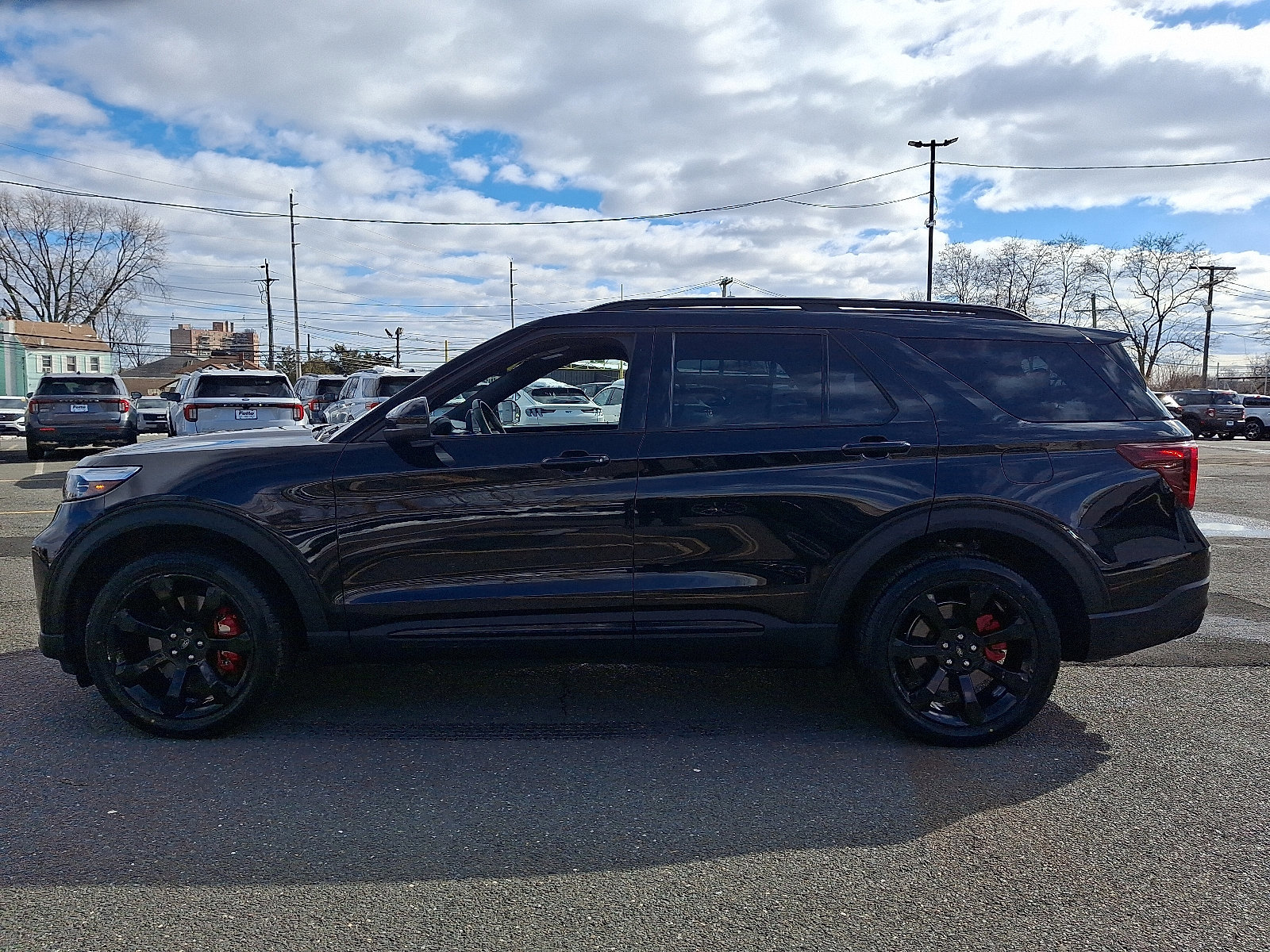 Certified 2022 Ford Explorer ST w/ Equipment Group 401A image 5