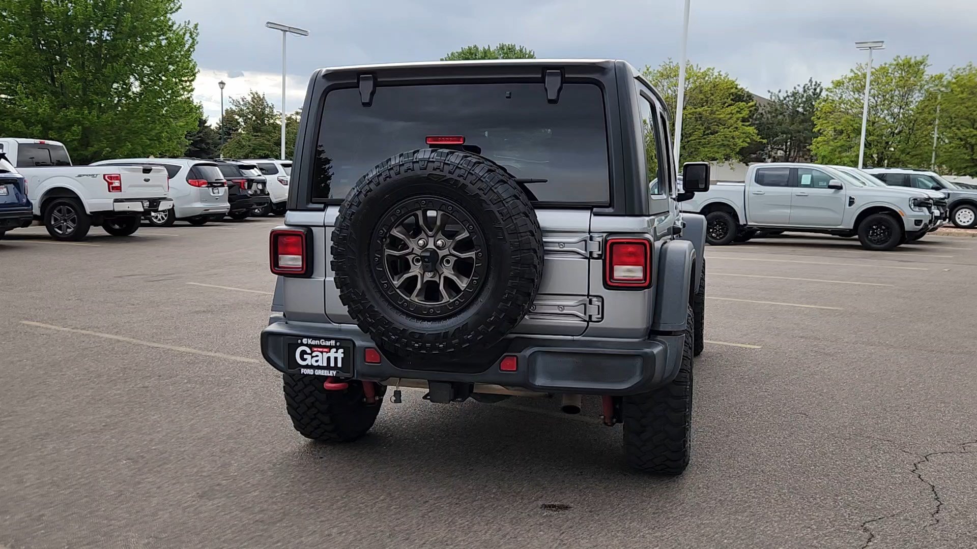 Used 2019 Jeep Wrangler Unlimited Rubicon w/ Cold Weather Group AWD/4WD image 17
