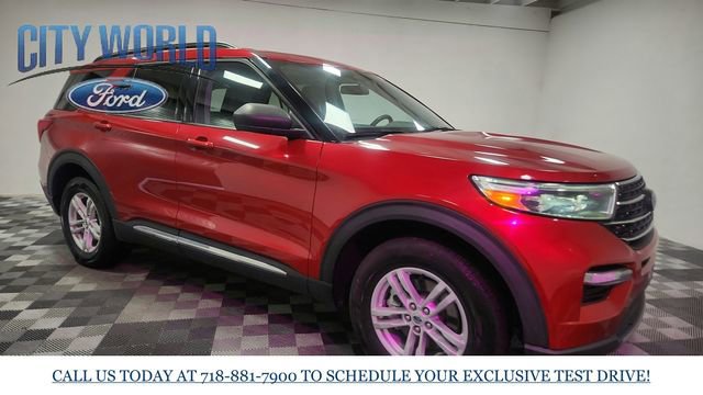 Certified 2022 Ford Explorer XLT w/ Equipment Group 202A image 3