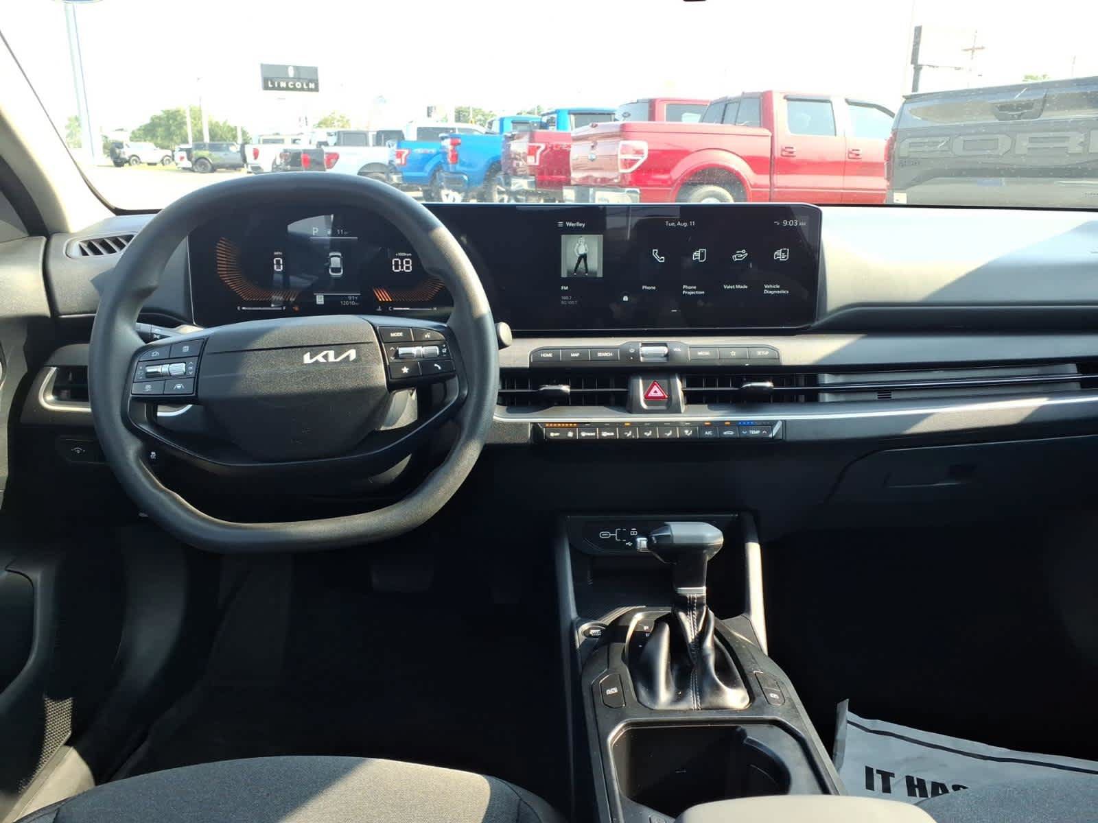 Used 2025 Kia K4 FWD image 16