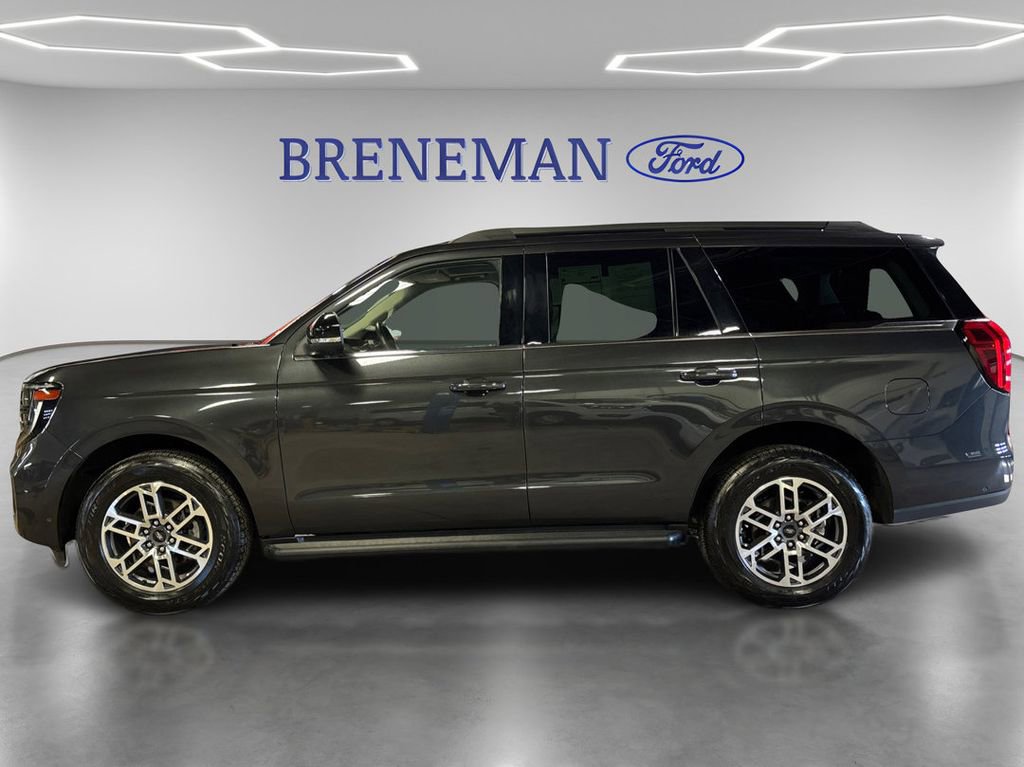 Certified 2025 Ford Expedition Active AWD/4WD image 8
