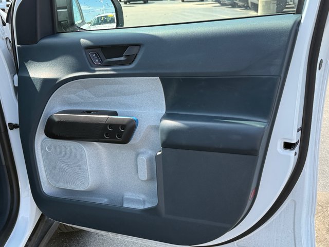 Certified 2025 Ford Maverick XLT FWD image 27