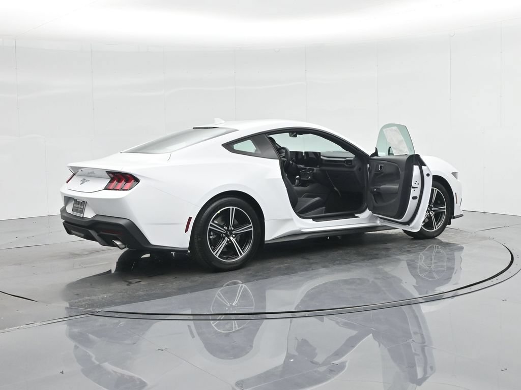 Certified 2025 Ford Mustang Coupe RWD image 6