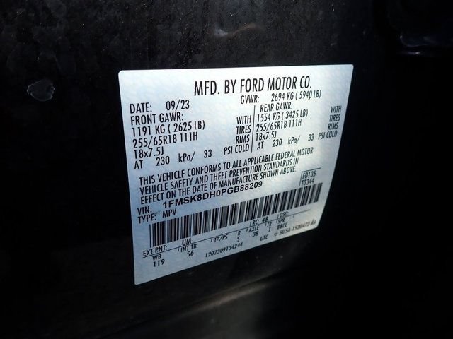 Certified 2023 Ford Explorer XLT w/ Equipment Group 202A AWD/4WD image 23