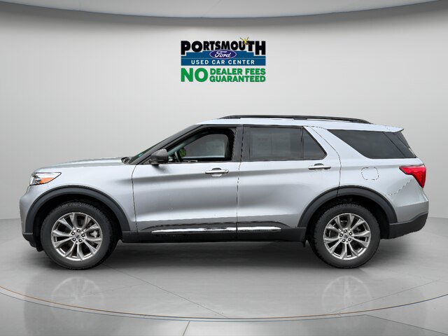 Certified 2022 Ford Explorer XLT w/ Equipment Group 202A AWD/4WD image 2