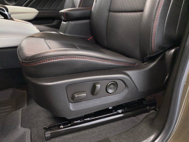 Used 2023 GMC Canyon AT4X AWD/4WD image 17