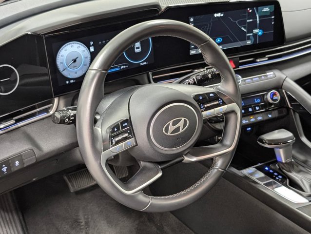 Used 2025 Hyundai Elantra SEL FWD image 10