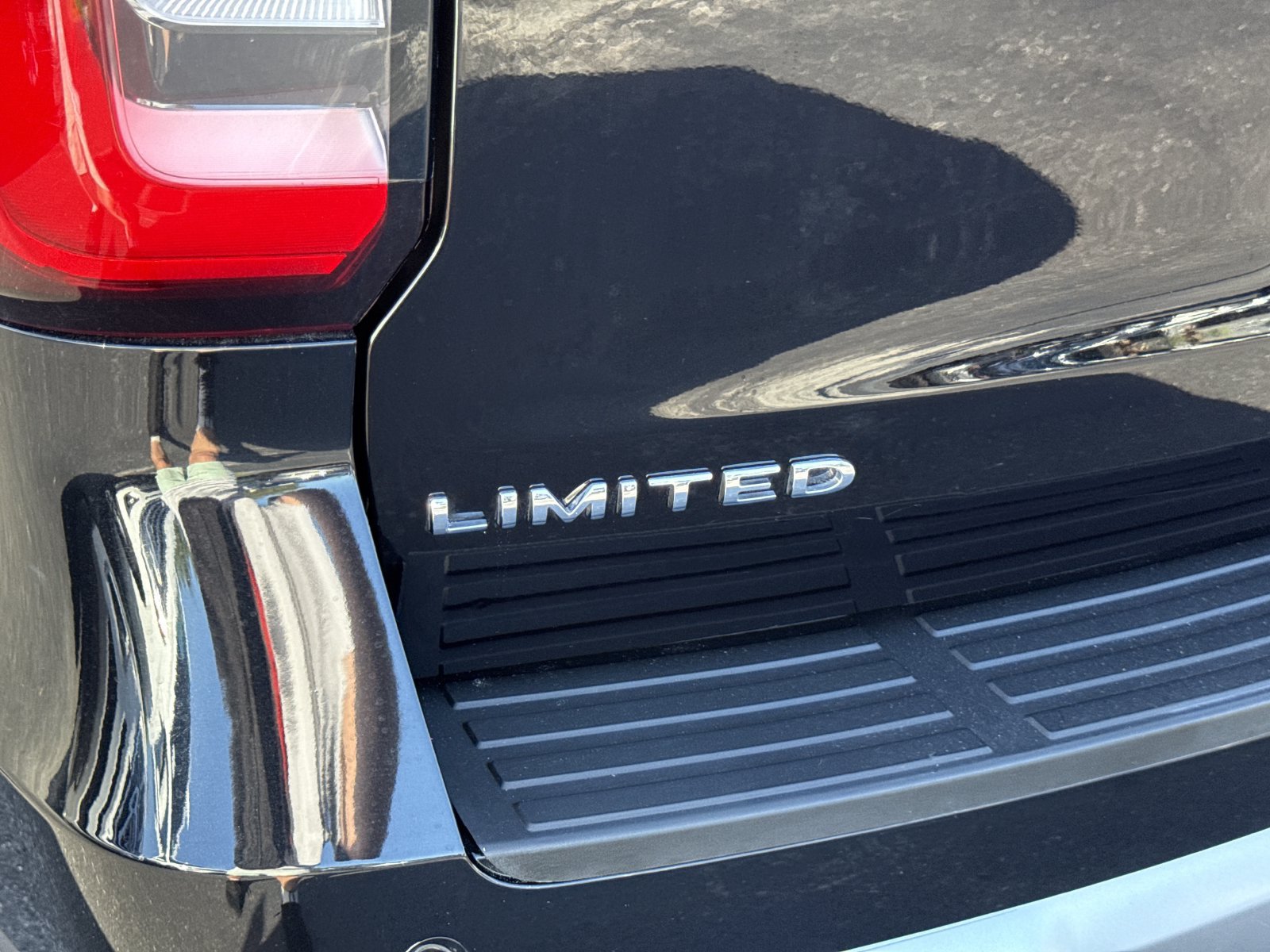 Certified 2024 Ford Expedition Limited RWD image 11