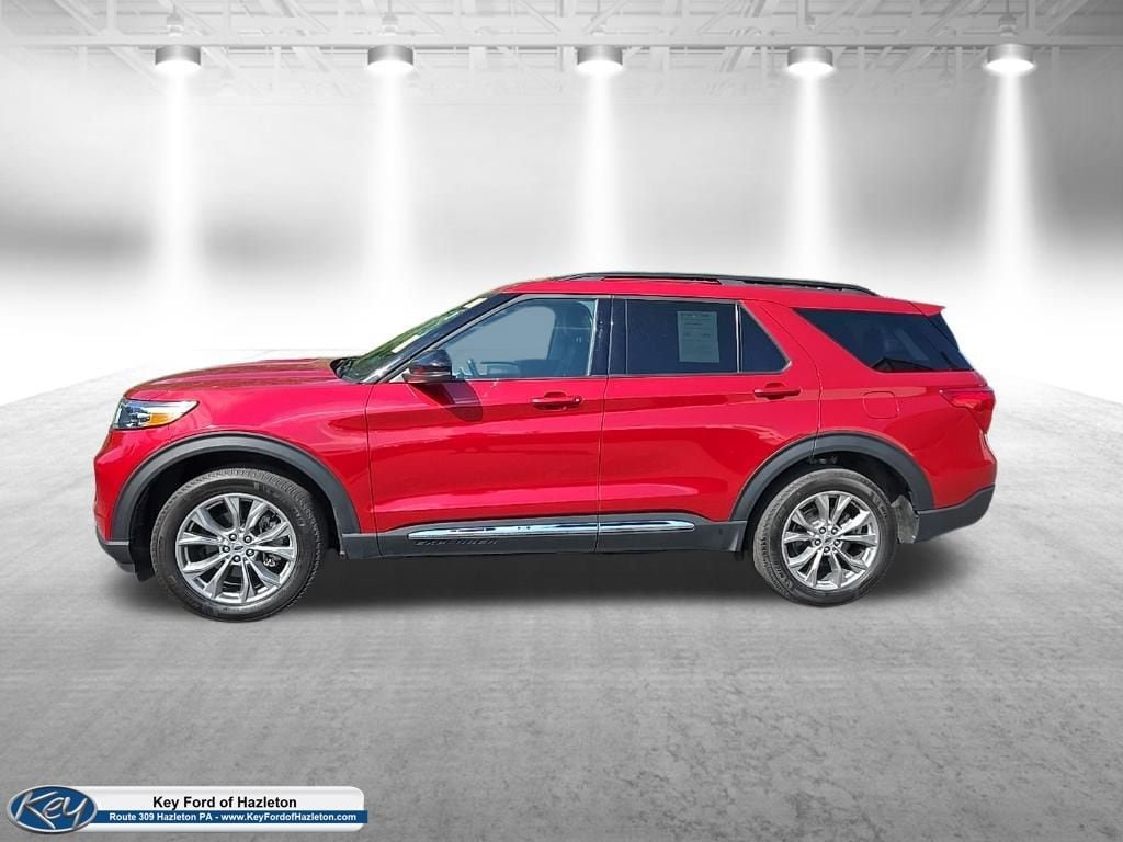 Certified 2024 Ford Explorer XLT w/ Equipment Group 202A AWD/4WD image 5