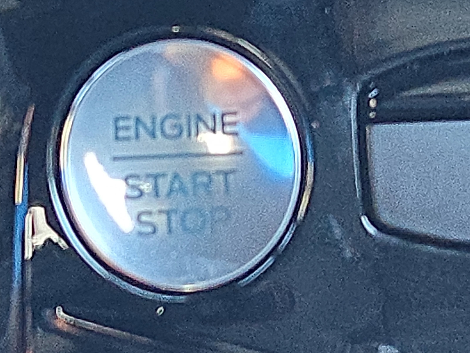 Certified 2025 Ford Escape ST-Line w/ Equipment Group 301A image 22