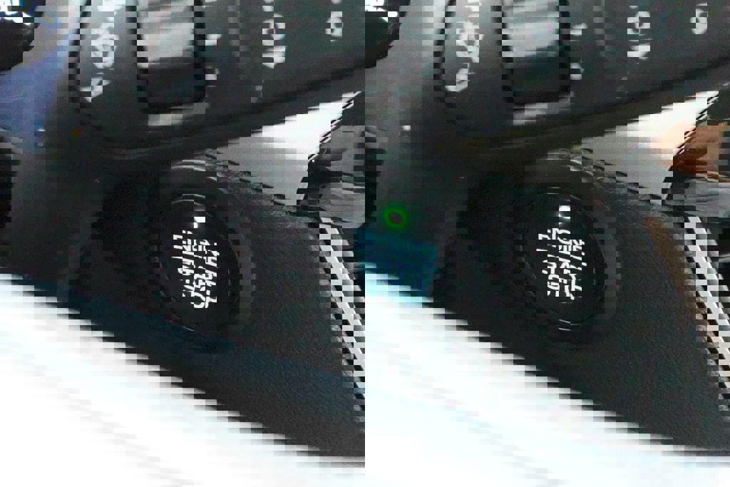 Certified 2020 Ford Escape SE image 20