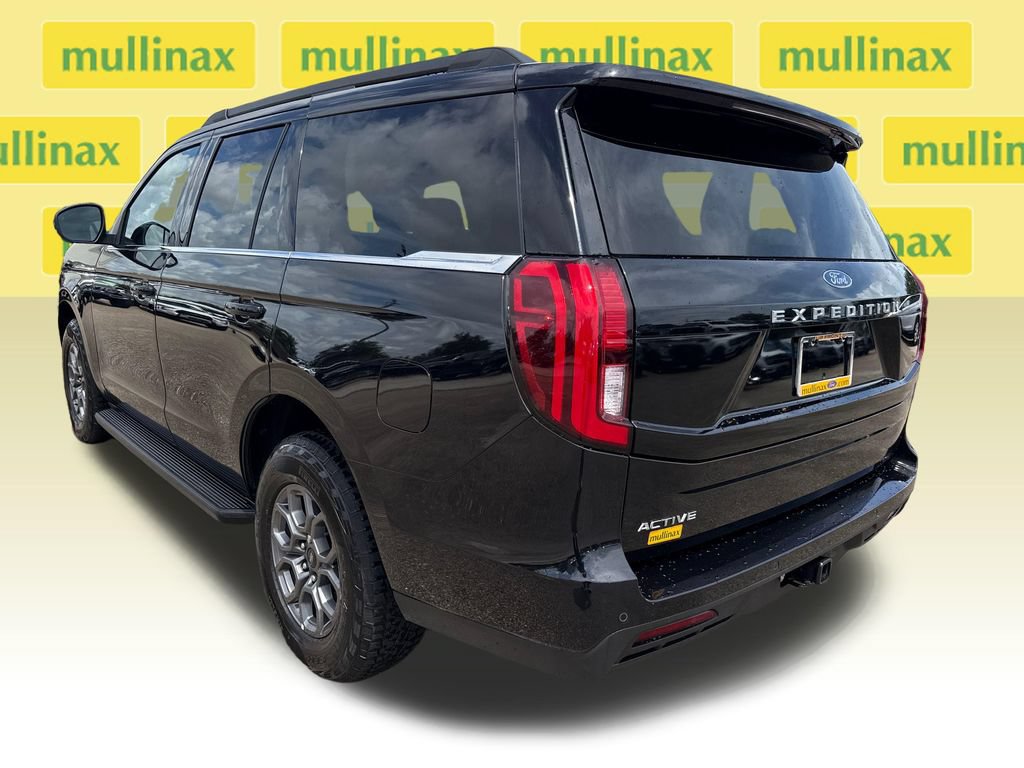 Certified 2025 Ford Expedition Active RWD image 9